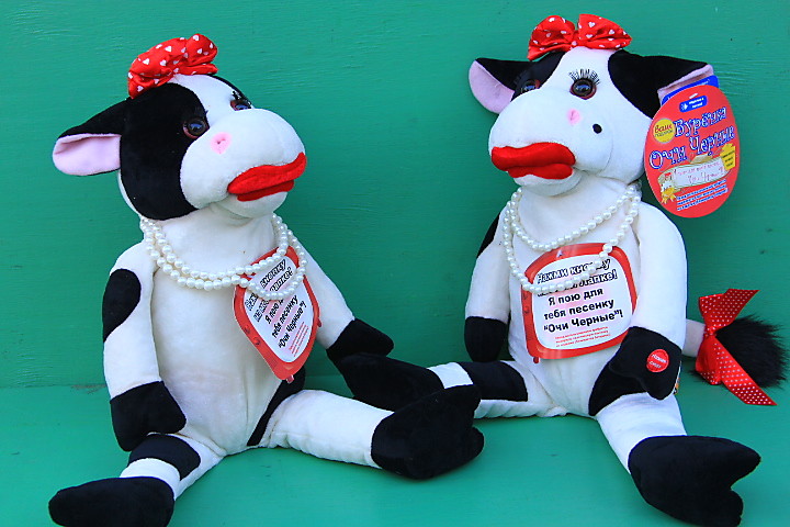 интерактивная мягкая игрушка буренка