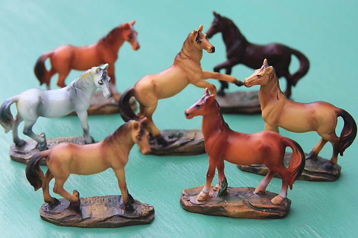 Фигурка Лошадь